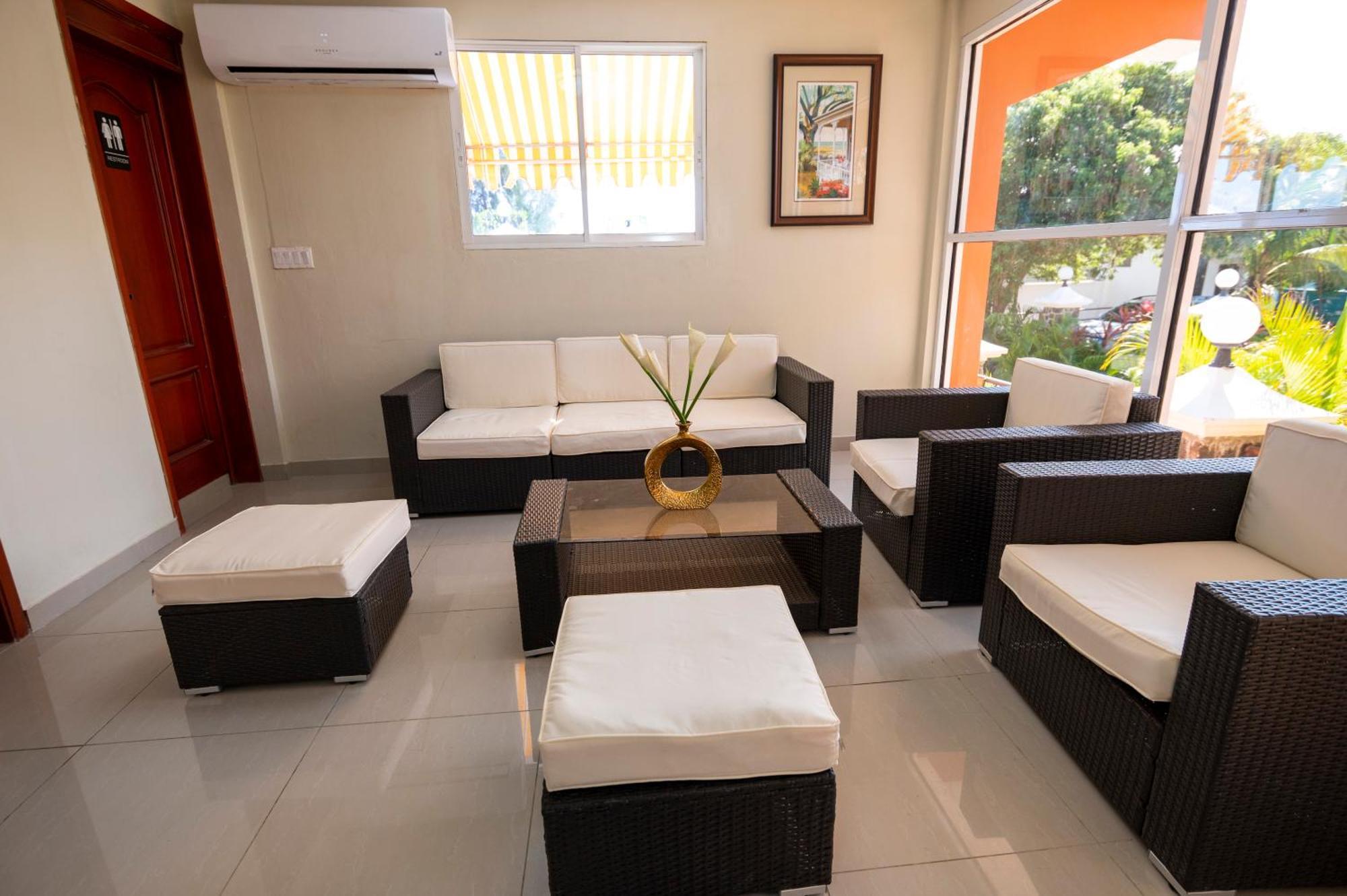 Vivy Hill'S Hotel Port-au-Prince Extérieur photo